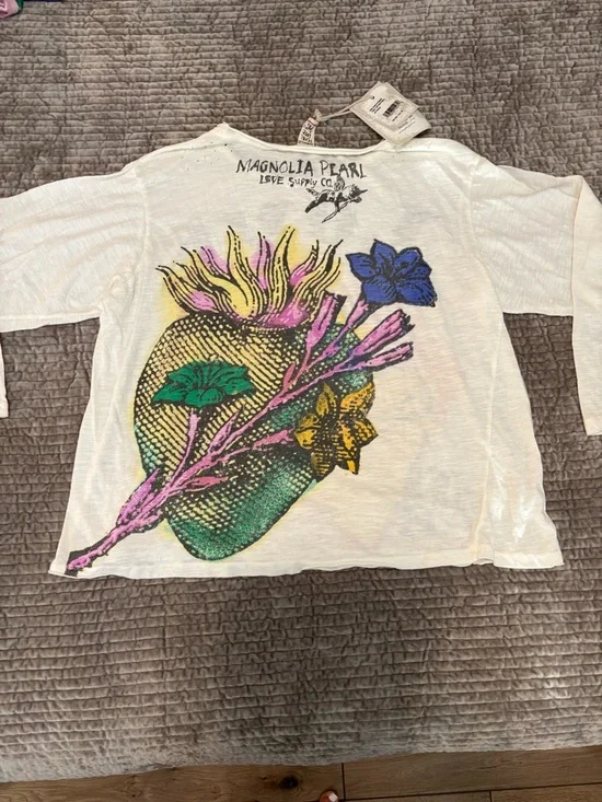 Magnolia Pearl NWT St. Augustine Viggo Long Sleeve T in True, OSFM - Picture 12 of 12